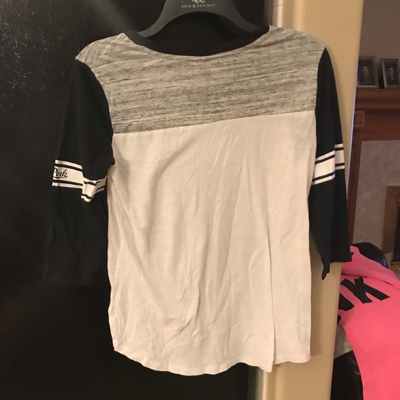 Victoria’s Secret PINK baseball shirt - Picture 2 of 2